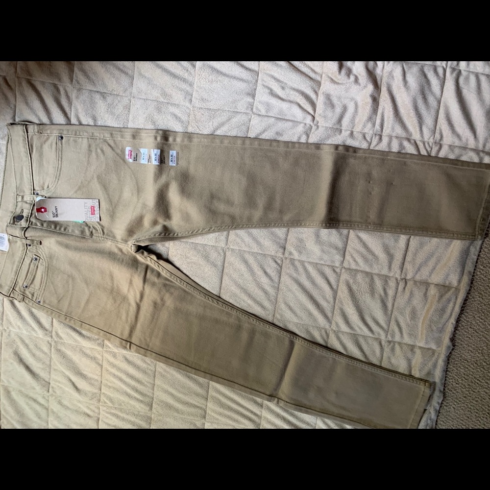 Levi’s Premium Skinny Khakis 32x32